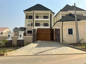 7bdrm Duplex in Asokoro Abuja for sale