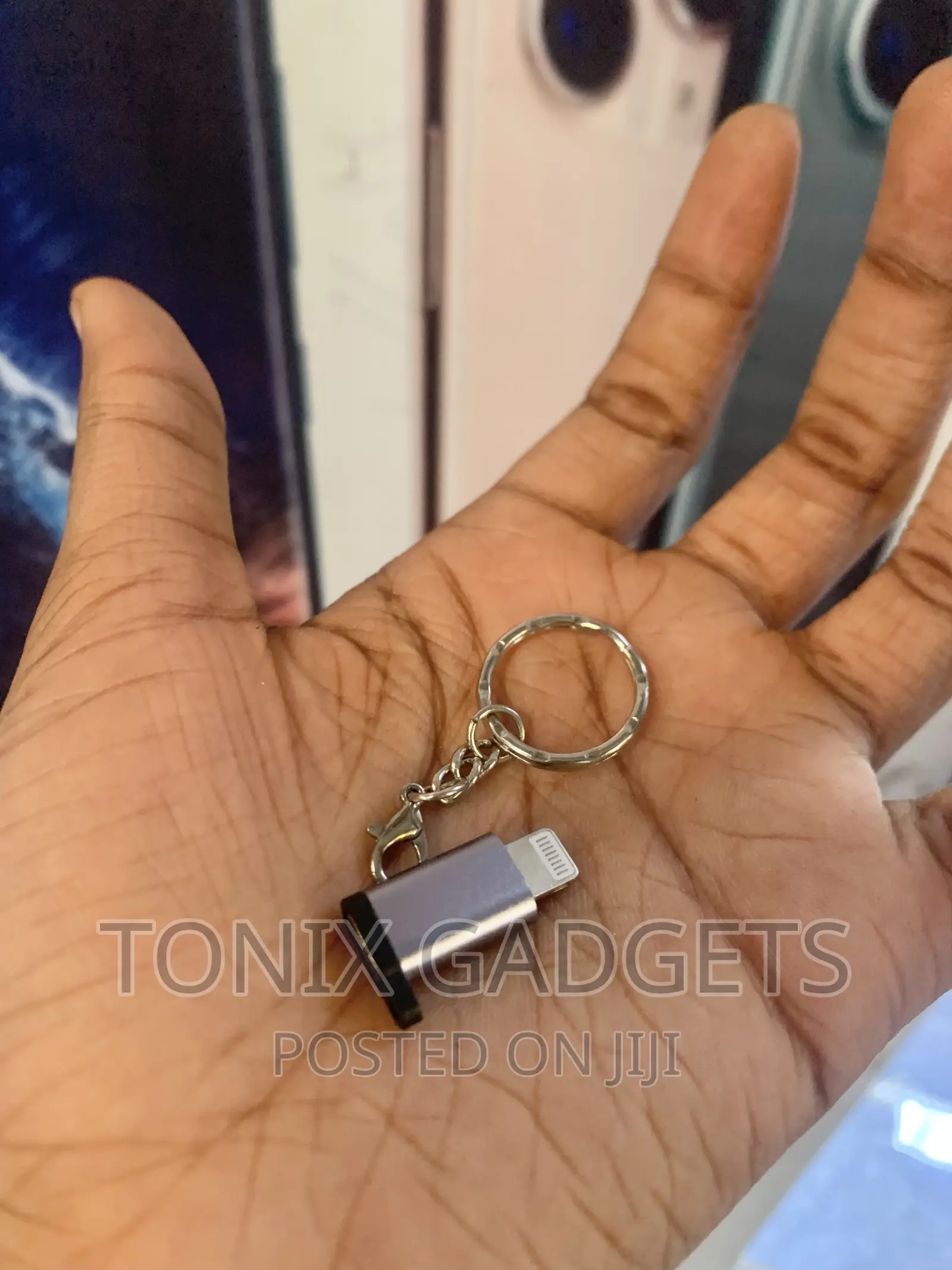 Micro USB to Lightning Adapter - Fast Charge Data Transfer