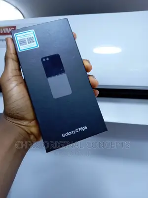 New Samsung Galaxy Z Flip 5 256 GB Black