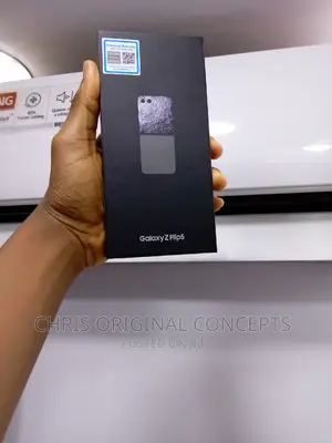 New Samsung Galaxy Z Flip 5 256 GB Black