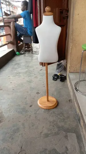 Kids Body Form Stand