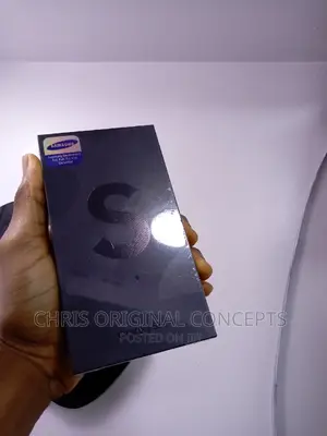 New Samsung Galaxy S22 5G 256 GB Black