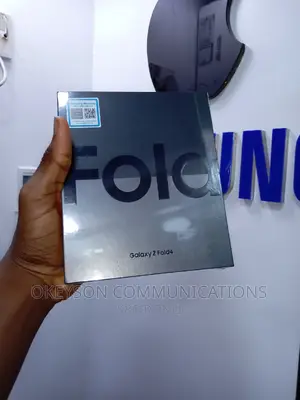 New Samsung Galaxy Z Fold4 512 GB Silver