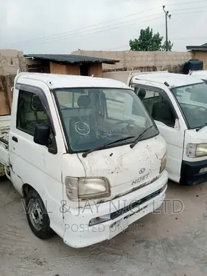 Hijet Mini Truck (4wd) Direct Japan 2010 White