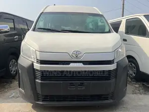 Toyota HiAce 2020 White