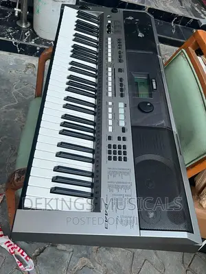 Yamaha PSR E443 Used Keyboard