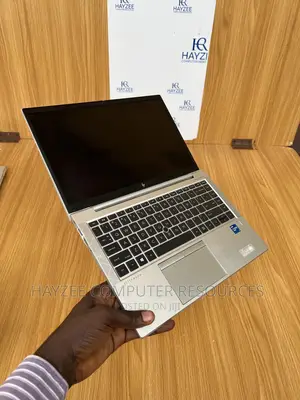 Laptop HP EliteBook 840 G8 16GB Intel Core I7 SSD 1T