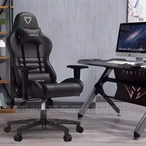 Studio Gaming Chair With Footrest