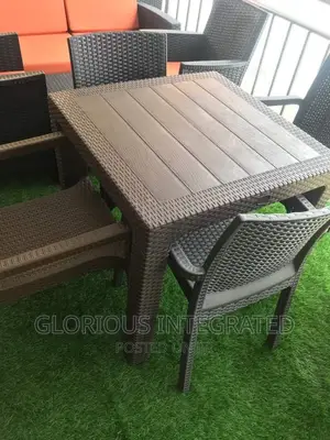Outdoor Plastic Chair and Table for Restaurant and Hotel