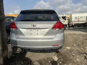 Toyota Venza 2012 Silver