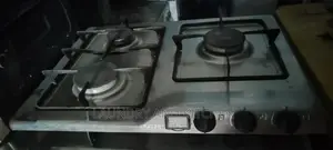 3 Burner Gas Cooker With Stainless Steel Body