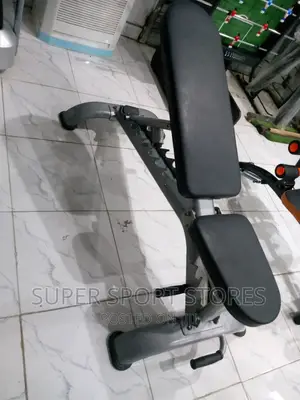 Commercial Weight Lifting Bench