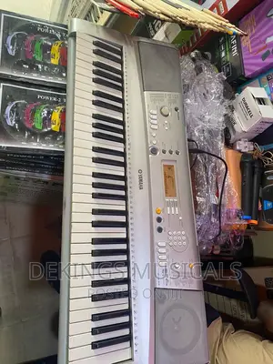 PSR E303 Yamaha Keyboard Uk Used Piano