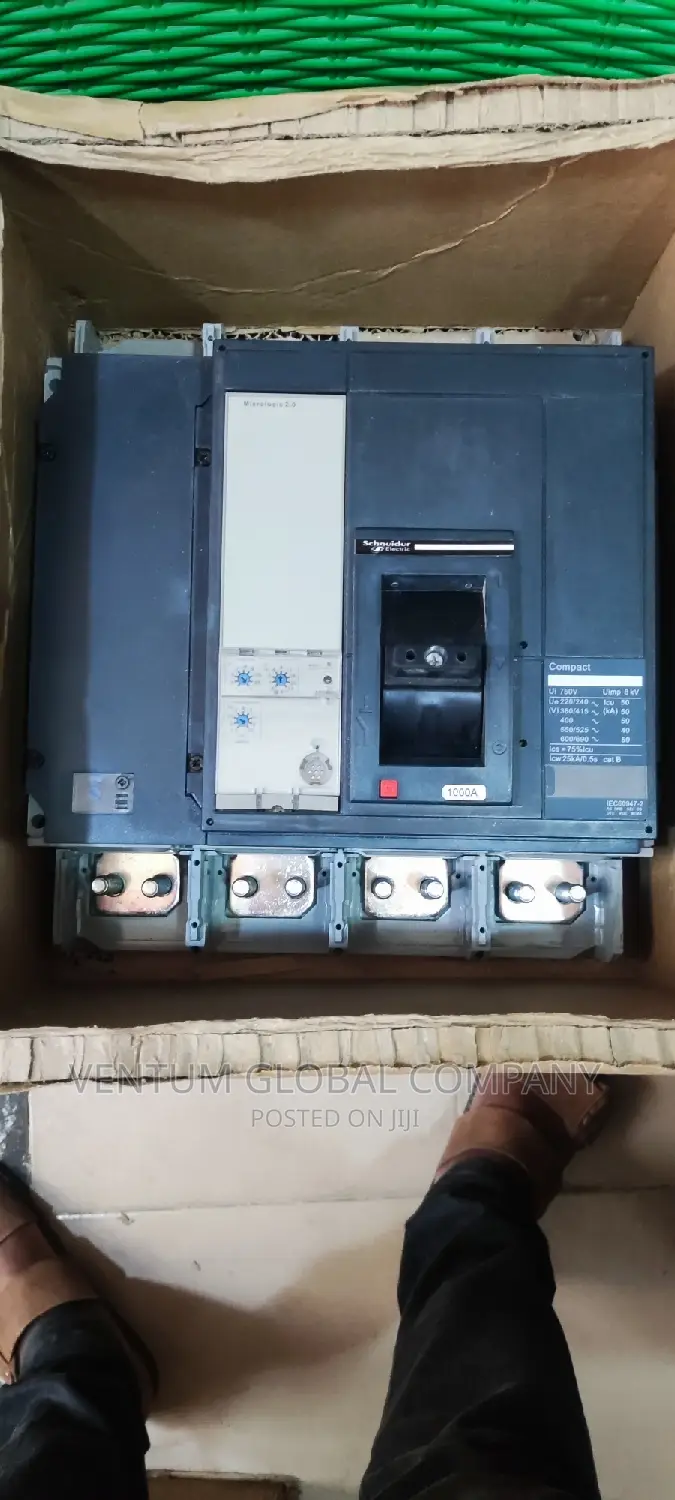 1000A McCb 4pole