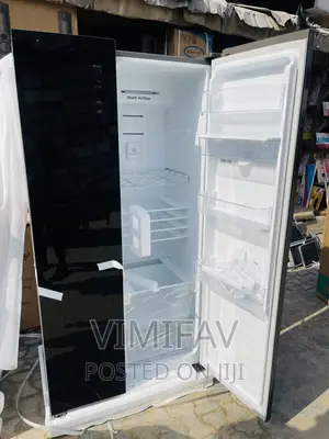 Hisense Side by Side Fridge With Dispenser