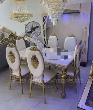 Royal Dining Set by 6 Seater