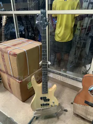 Active 4 Strings Bass Guitar