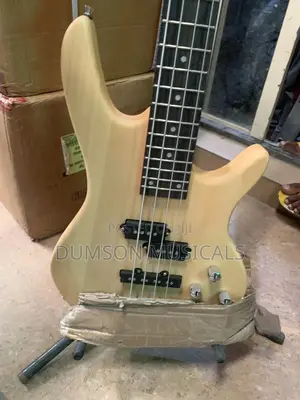 Active 4 Strings Bass Guitar