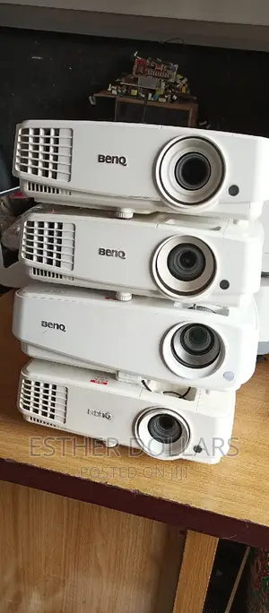 Clean White Benq Projector With Hdmi