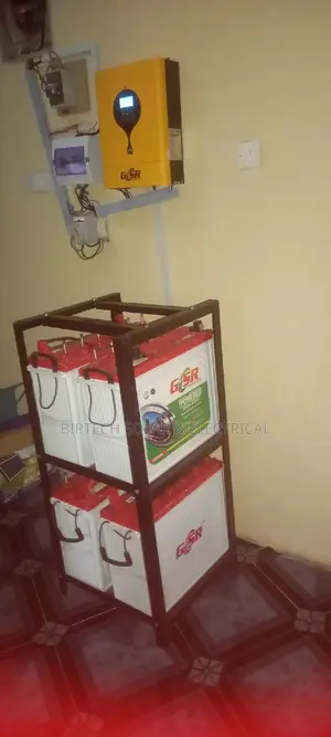 5.5kva 100a MPPT Hybrid Inverter Complete Solar Installation