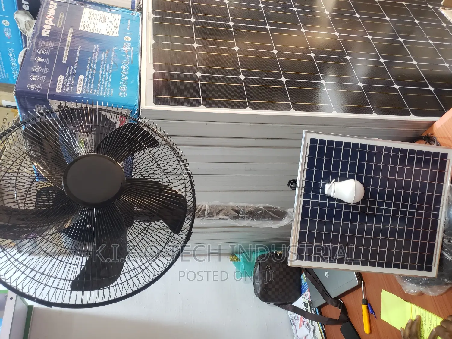 Solar Fan With Solar Panel