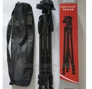 PROFESSIONAL Tripod Stand for Phone Camera Phone Clip.