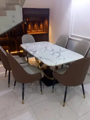 Classic 6 Seaters Marble Dining Set