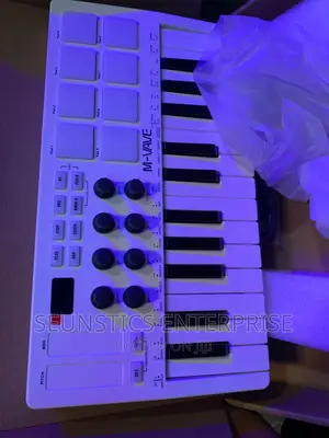 Quality M-Vave SMK 25 Midi Keyboard