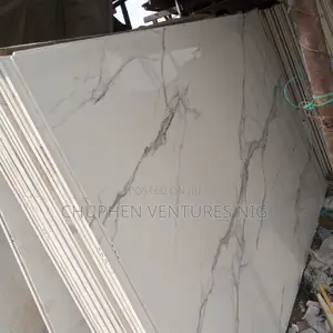 Quartz Carrara Light Wave