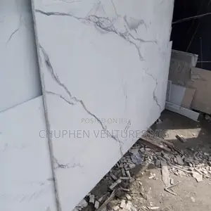 Quartz Carrara Light Wave