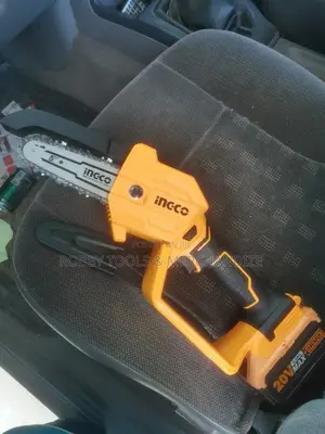 Ingco Cordless Chain Saw