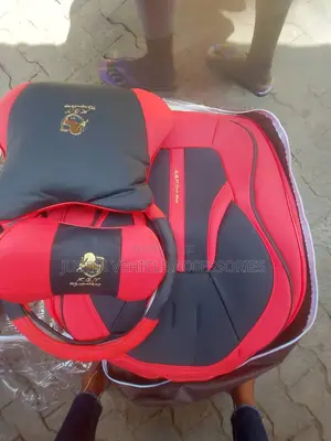 Gold Horse Full Red With Black Leather Seat Cover