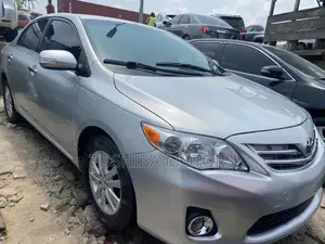 Toyota Corolla 2013 Silver