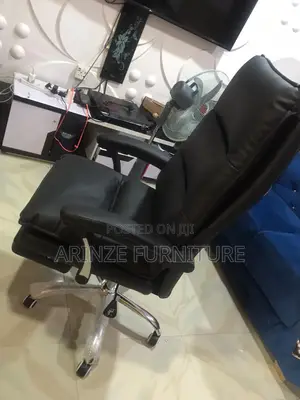 Executive Chair With Legrest