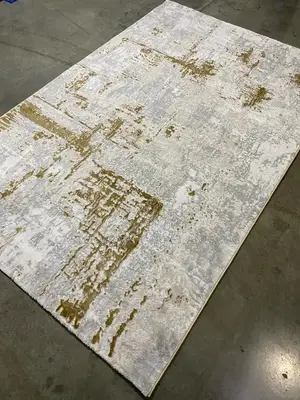 Turkish Center Rugs Available in 4by6 Also 5by7 and 7by10
