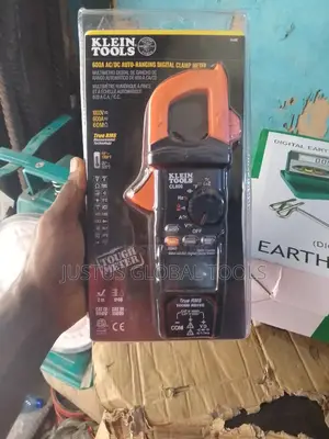 Digital Clamp Meter AC/DC