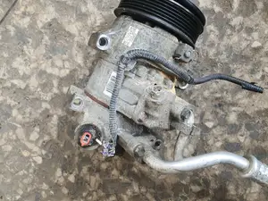 Neat Compressor for Toyota Corolla 010 Direct Automatic