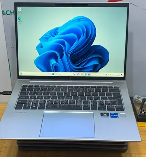 Laptop HP EliteBook 840 G9 16GB Intel Core I5 SSD 512GB
