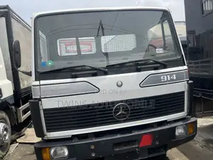 Mercedes-Benz 914 Tipping Bucket