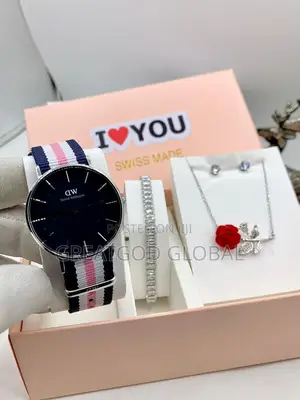 *DANIEL WELLINGTON SET Boxed With Carrier Bag*