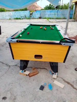 Akala Marble and Coin Snooker