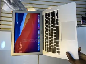 Laptop Apple MacBook Air 8GB Intel Core i5 SSD 256GB