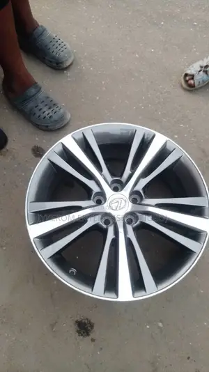 Lexus RX 350 19 Rim 2014