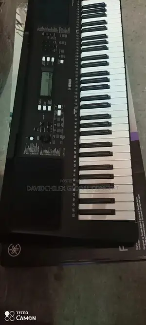 PSR E383 Yamaha Keyboard