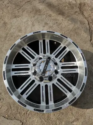 Ford 8 Holls 20 Rim