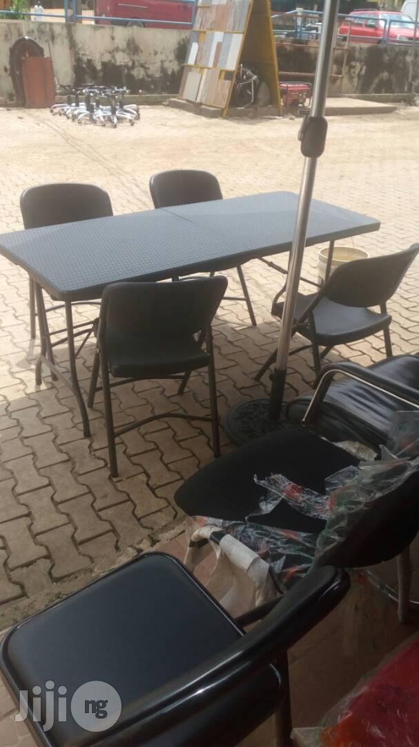 Pholdable Chairs and Table