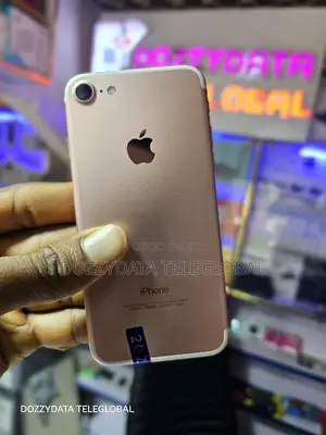 Apple iPhone 7 128 GB Gold