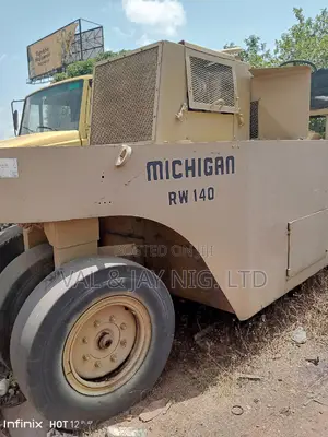 Clark Pneumatic Asphalt Roller (Foreign Use)