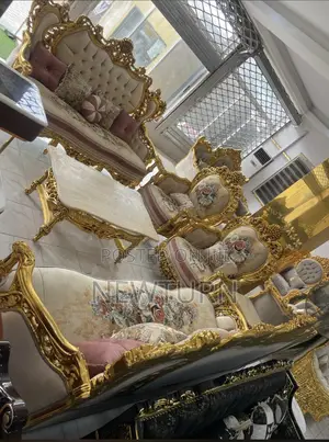 Good Quality of Italian Royal Chairs.