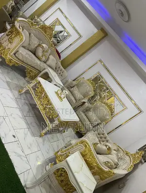 Good Luxury Italian Royal Chairs.
